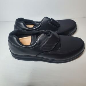 P.w.minor Men's Black Velcro Sneakers Size 10.5